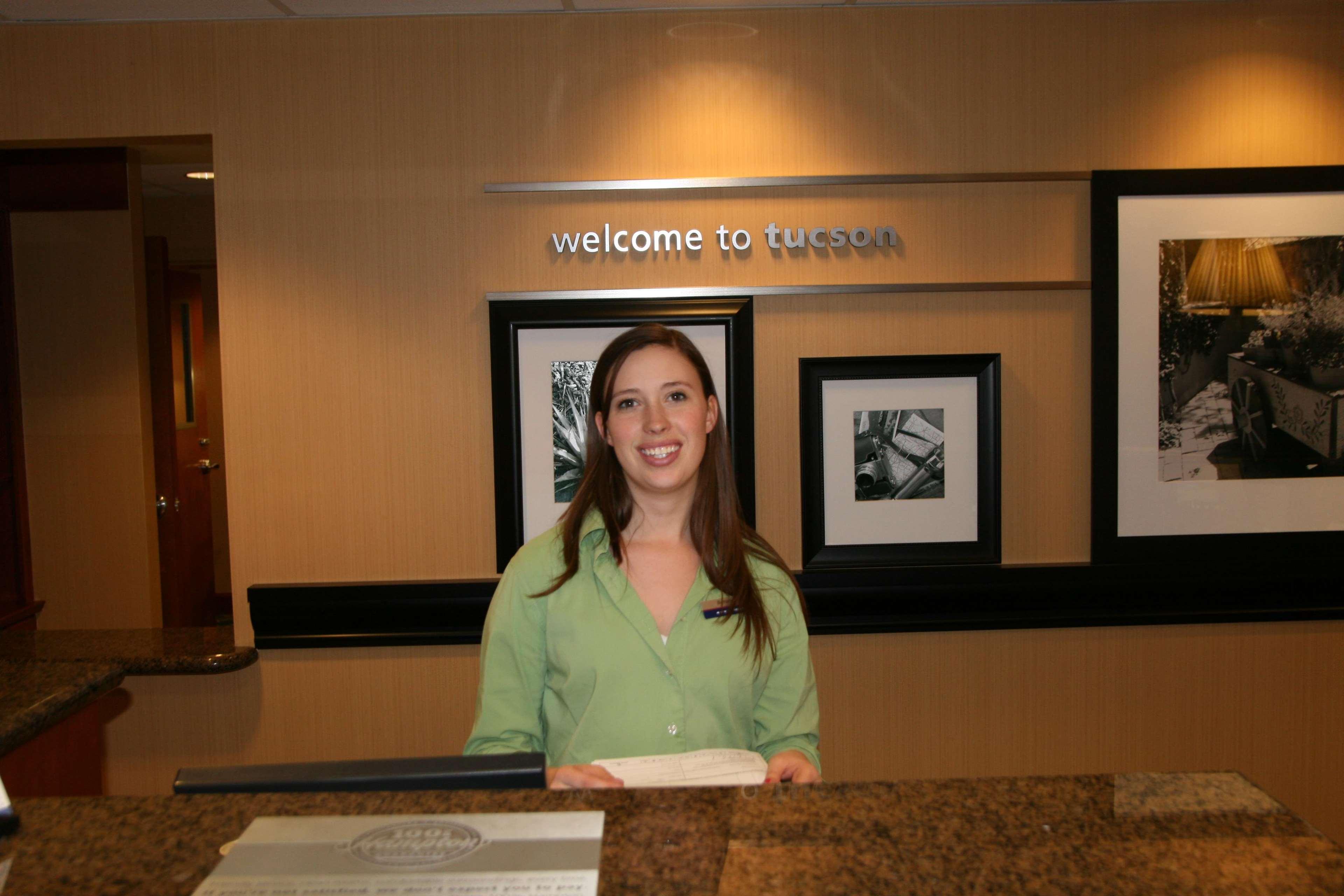 Hampton Inn & Suites Tucson East Экстерьер фото