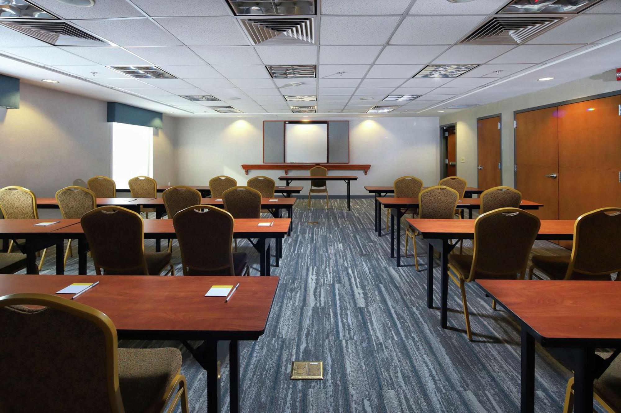 Hampton Inn & Suites Tucson East Экстерьер фото